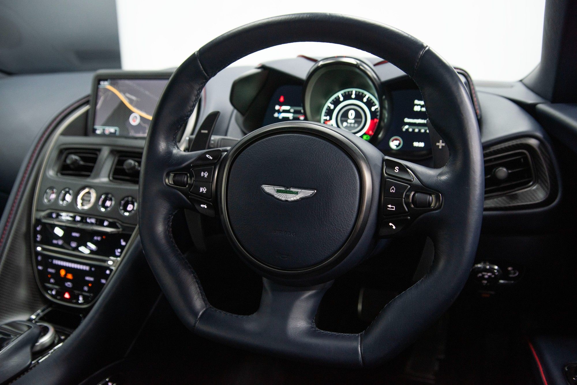 USED 2019 19 ASTON MARTIN DBS SUPERLEGGERA 5.2 V12 