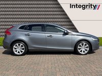 USED 2016 16 VOLVO V40 2.0 D4 INSCRIPTION 5d 188 BHP 