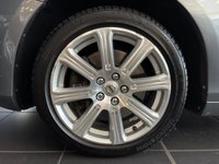 USED 2016 16 VOLVO V40 2.0 D4 INSCRIPTION 5d 188 BHP 