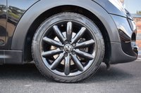 USED 2017 17 MINI HATCH COOPER 2.0 COOPER S 3d 189 BHP MEDIA XL / CHILLI PK / HEATED