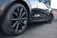 USED 2017 17 MINI HATCH COOPER 2.0 COOPER S 3d 189 BHP MEDIA XL / CHILLI PK / HEATED