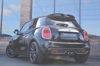 USED 2017 17 MINI HATCH COOPER 2.0 COOPER S 3d 189 BHP MEDIA XL / CHILLI PK / HEATED