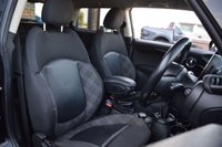USED 2017 17 MINI HATCH COOPER 2.0 COOPER S 3d 189 BHP MEDIA XL / CHILLI PK / HEATED