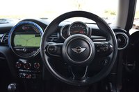 USED 2017 17 MINI HATCH COOPER 2.0 COOPER S 3d 189 BHP MEDIA XL / CHILLI PK / HEATED