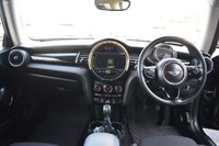 USED 2017 17 MINI HATCH COOPER 2.0 COOPER S 3d 189 BHP MEDIA XL / CHILLI PK / HEATED