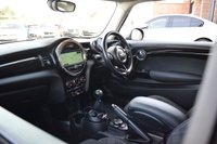 USED 2017 17 MINI HATCH COOPER 2.0 COOPER S 3d 189 BHP MEDIA XL / CHILLI PK / HEATED