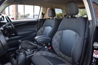USED 2017 17 MINI HATCH COOPER 2.0 COOPER S 3d 189 BHP MEDIA XL / CHILLI PK / HEATED