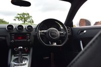 USED 2011 Y AUDI TT 2.0 TFSI QUATTRO S LINE 2d 211 BHP LOW MILES / BLACK STYLING