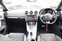 USED 2011 Y AUDI TT 2.0 TFSI QUATTRO S LINE 2d 211 BHP LOW MILES / BLACK STYLING