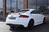 USED 2011 Y AUDI TT 2.0 TFSI QUATTRO S LINE 2d 211 BHP LOW MILES / BLACK STYLING