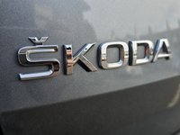 USED 2019 19 SKODA KAROQ 1.5 SE L TSI DSG 5d 148 BHP Dual Climate Control, Leather and Alcantara Seats, Satellite Navigation, Cruise Control, Bluetooth Connectivity, Voice Control, USB, Heated Front Seats, Paddleshift Gearbox, Keyless Entry, Keyless Start, Rain Sensors, Sport Driving Mode, Auto Dimming Rear View, Heated Power Folding Wing Mirrors, Privacy Glass, DAB Radio, Apple CarPlay, Android Auto, Rear Parking Camera, Front and Rear Parking Sensors, LED Headlights, Auto Headlights and 18inch Alloy Wheels.
