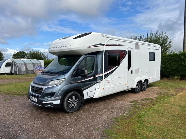 2018 18 Auto-Trail Comanche 2.3 FRONTIER COMCHE S-A 175 BHP