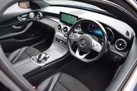 USED 2018 68 MERCEDES-BENZ C-CLASS 2.0 C 220 D AMG LINE PREMIUM PLUS 4d 192 BHP PERMIUM+ / PAN ROOF / FACELIFT