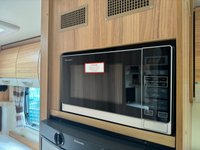 USED 2015 15 BAILEY APPROACH AUTOGRAPH 740 4 BERTH BLACK CAB LUXURY MOTORHOME 2.2 BOXER 130 BHP 4 BERTH 2 TRAVEL SEATS F.S.H