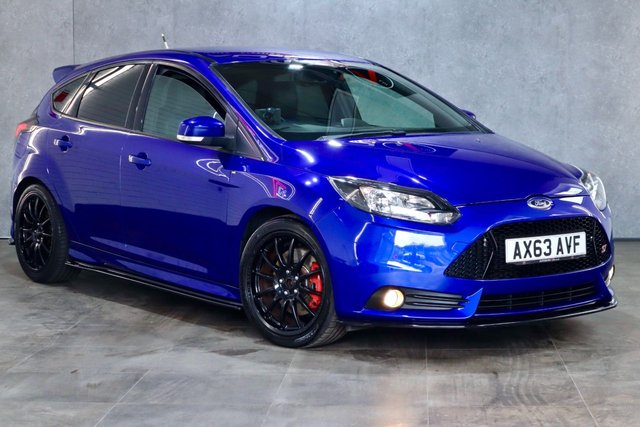 2014 63 Ford Focus 2.0 ST-2 5d 247 BHP