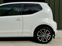 USED 2017 VOLKSWAGEN UP 1.0 HIGH UP TSI 3d 89 BHP 