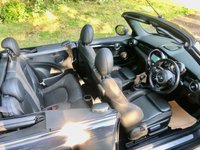 USED 2018 18 MINI CONVERTIBLE 2.0 COOPER S 2d 189 BHP 2 OWNER // CHILLI PACK // GOOD SERVICE HISTORY//FULL LEATHER HEATED//PARK CAMERA//BLUETOOTH//DAB//ADVANCED CAR EYE//  FULL LEATHER/SATNAV/DAB/PARK CAMERA