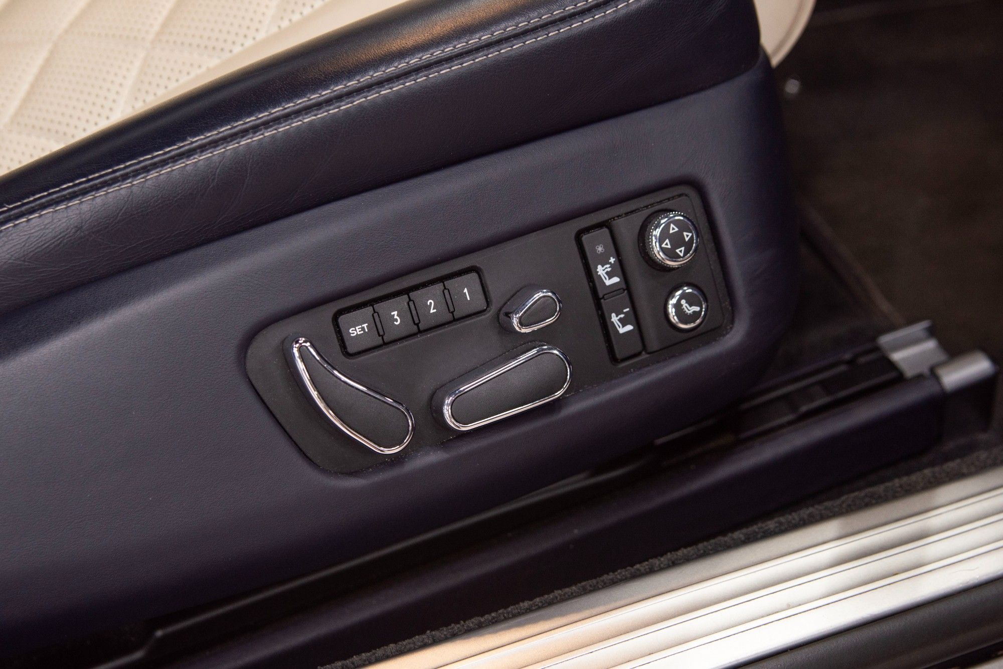 USED 2017 BENTLEY CONTINENTAL 4.0 GT V8 S MDS 