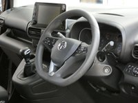 USED 2019 19 VAUXHALL COMBO LIFE 1.2 ENERGY XL S/S 5d 109 BHP 5 SEATS APP SAT NAV CRUISE CONTROL PARKING SENSORS 1 OWNER EXCELLENT SERVICE HISTORY WARRANTY