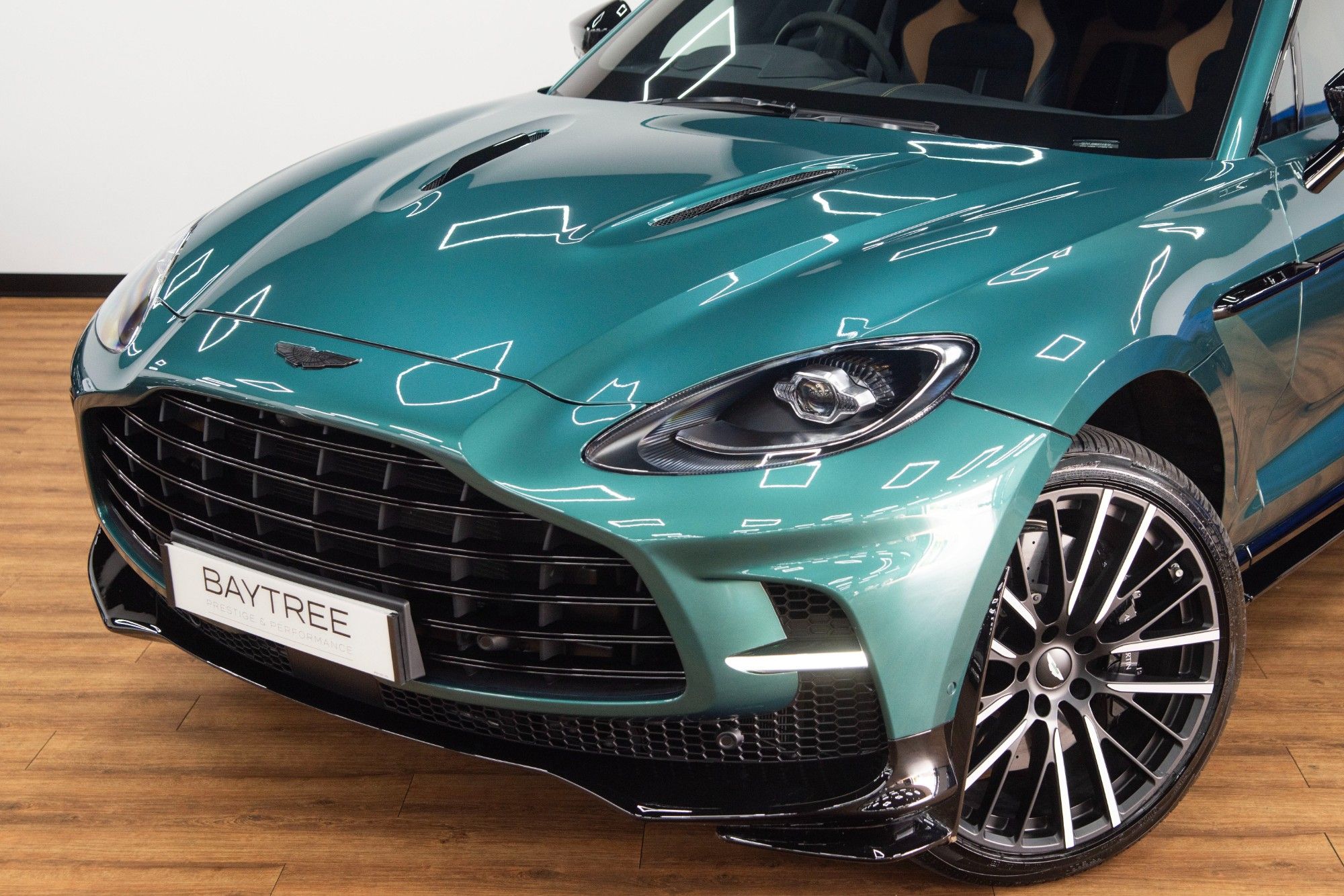 USED 2023 P ASTON MARTIN DBX 4.0 V8 707 SUV 