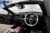 USED 2014 64 MINI ROADSTER 1.6 COOPER 2d 120 BHP OVER &pound;6,000 OF EXTRAS AND ONLY CONVERED 44,000 MILES