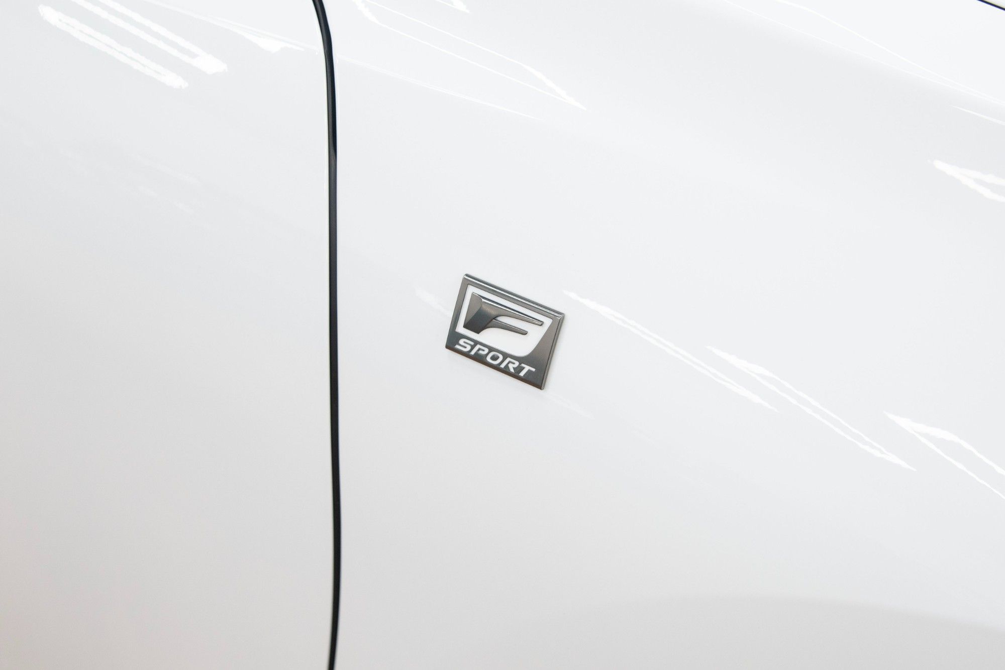 USED 2020 70 LEXUS ES 2.5 300H F SPORT 