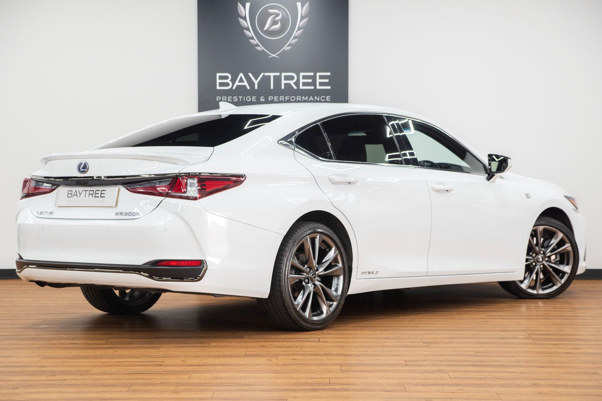 USED 2020 70 LEXUS ES 2.5 300H F SPORT 