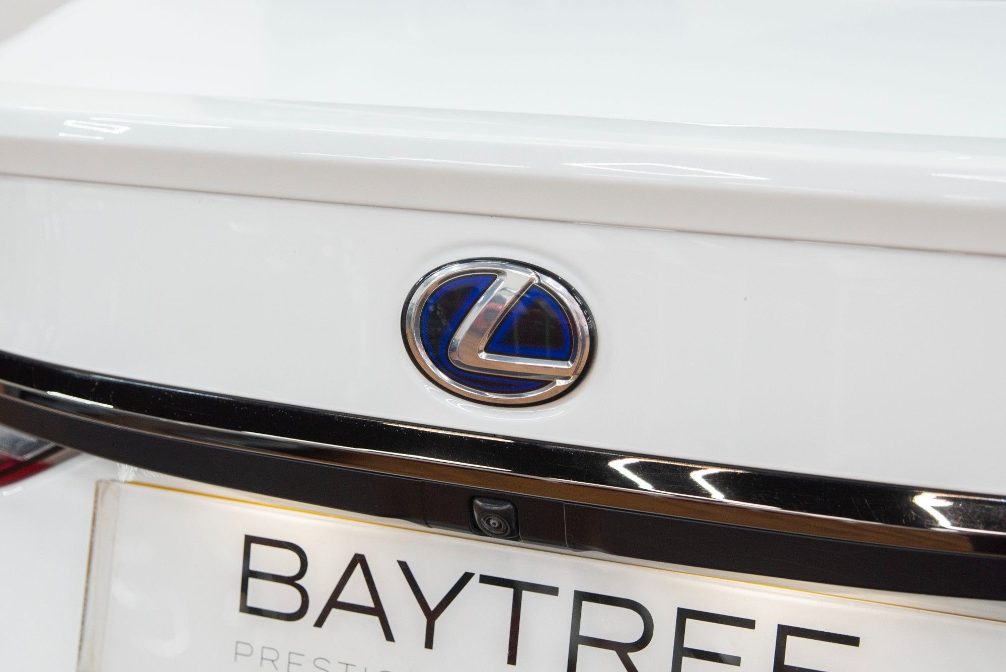 USED 2020 70 LEXUS ES 2.5 300H F SPORT 