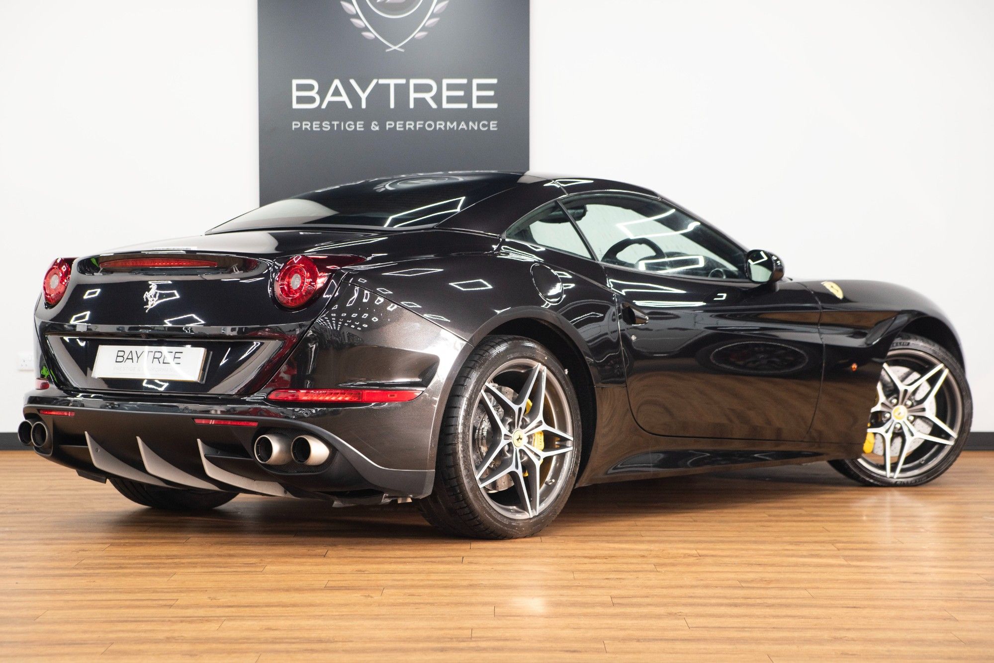 USED 2015 M FERRARI CALIFORNIA 3.9 DD 