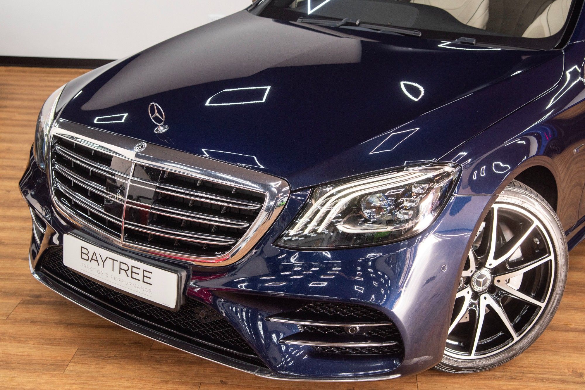 USED 2019 W MERCEDES-BENZ S-CLASS 3.0 S 560 E L AMG LINE 