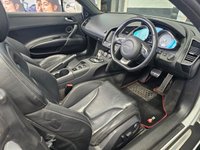 USED 2011 61 AUDI R8 4.2 SPYDER V8 QUATTRO 2d AUTO 430 BHP CONVERTIBLE