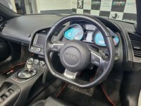 USED 2011 61 AUDI R8 4.2 SPYDER V8 QUATTRO 2d AUTO 430 BHP CONVERTIBLE