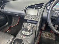 USED 2011 61 AUDI R8 4.2 SPYDER V8 QUATTRO 2d AUTO 430 BHP CONVERTIBLE
