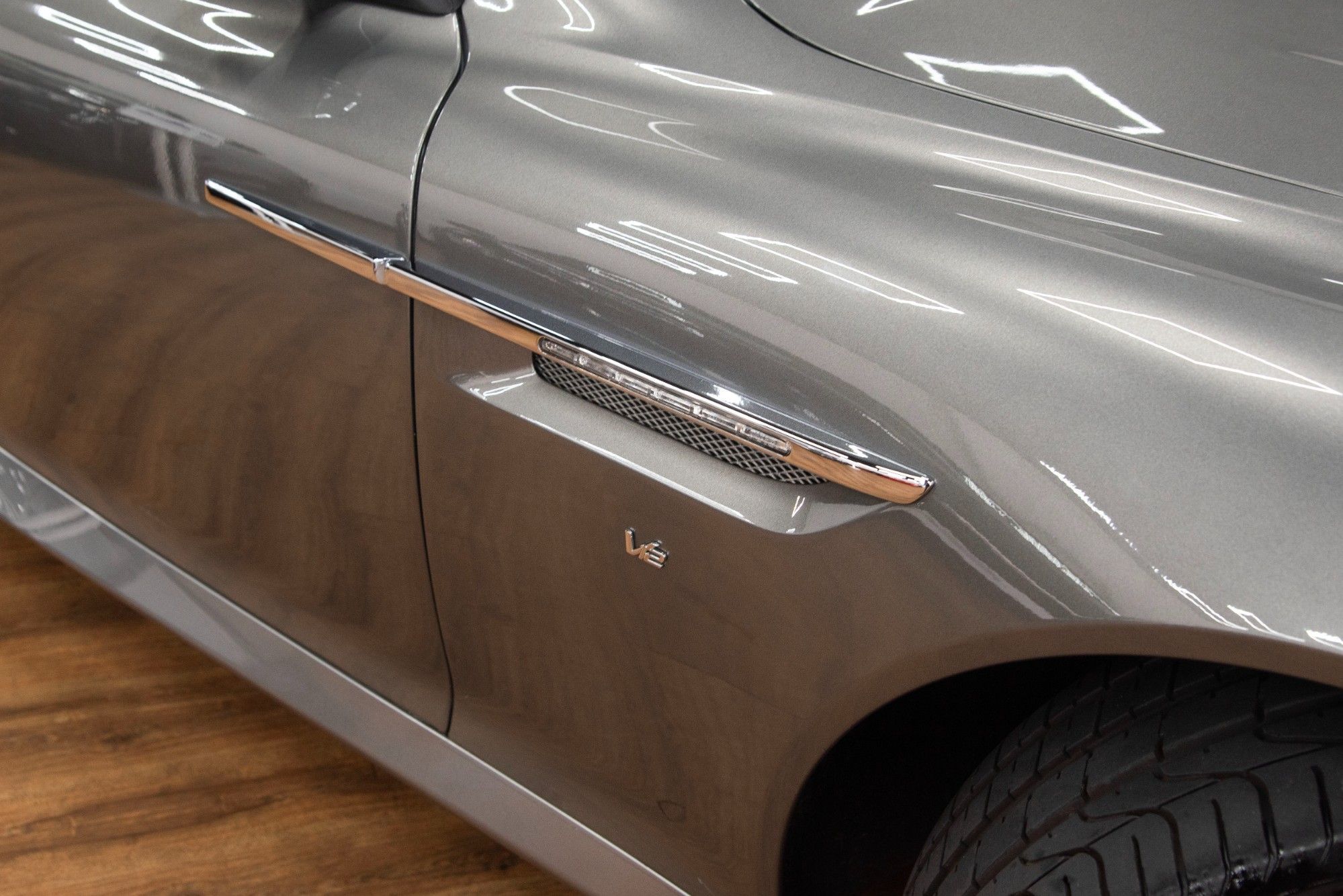 USED 2015 65 ASTON MARTIN DB9 5.9 V12 