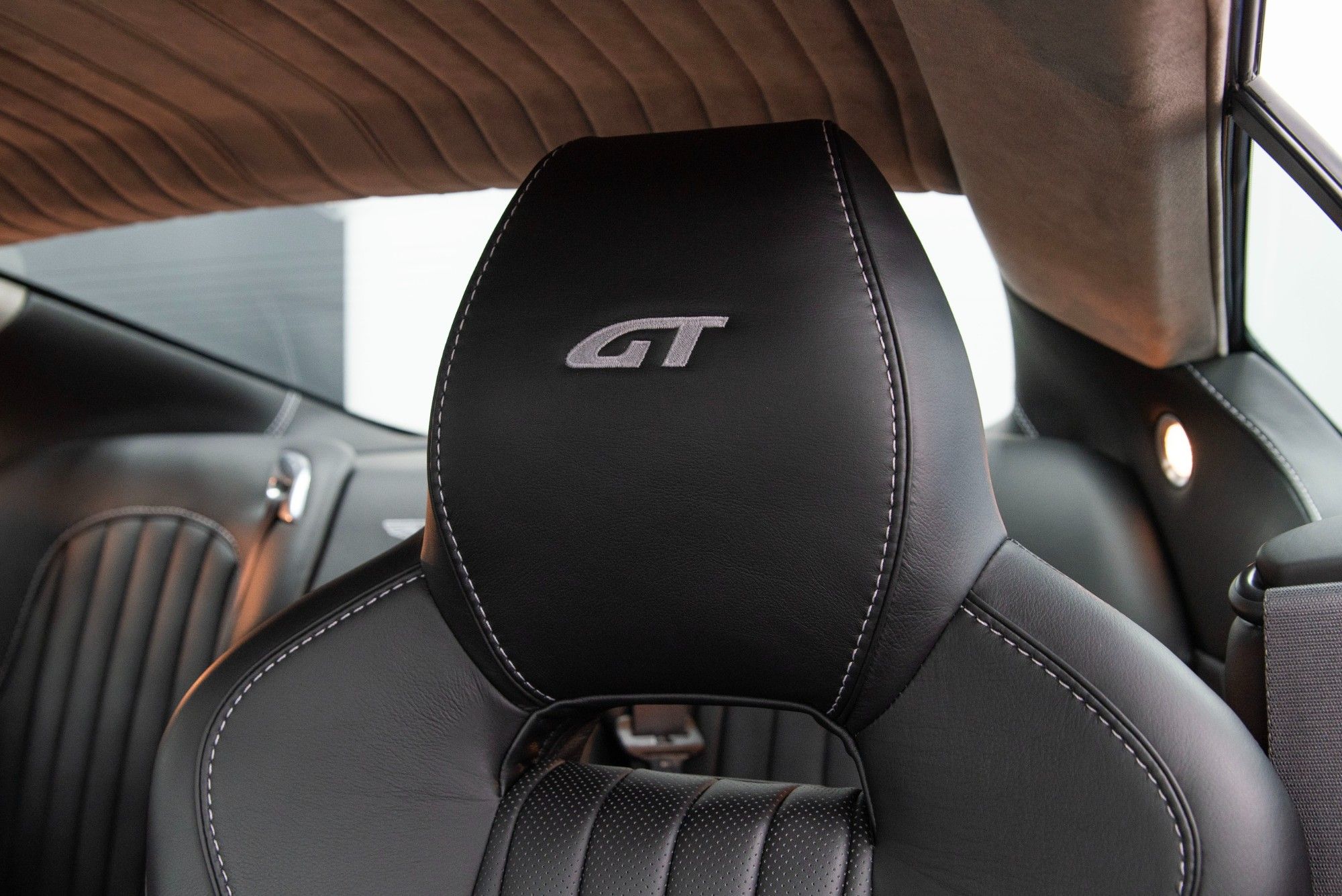 USED 2015 65 ASTON MARTIN DB9 5.9 V12 