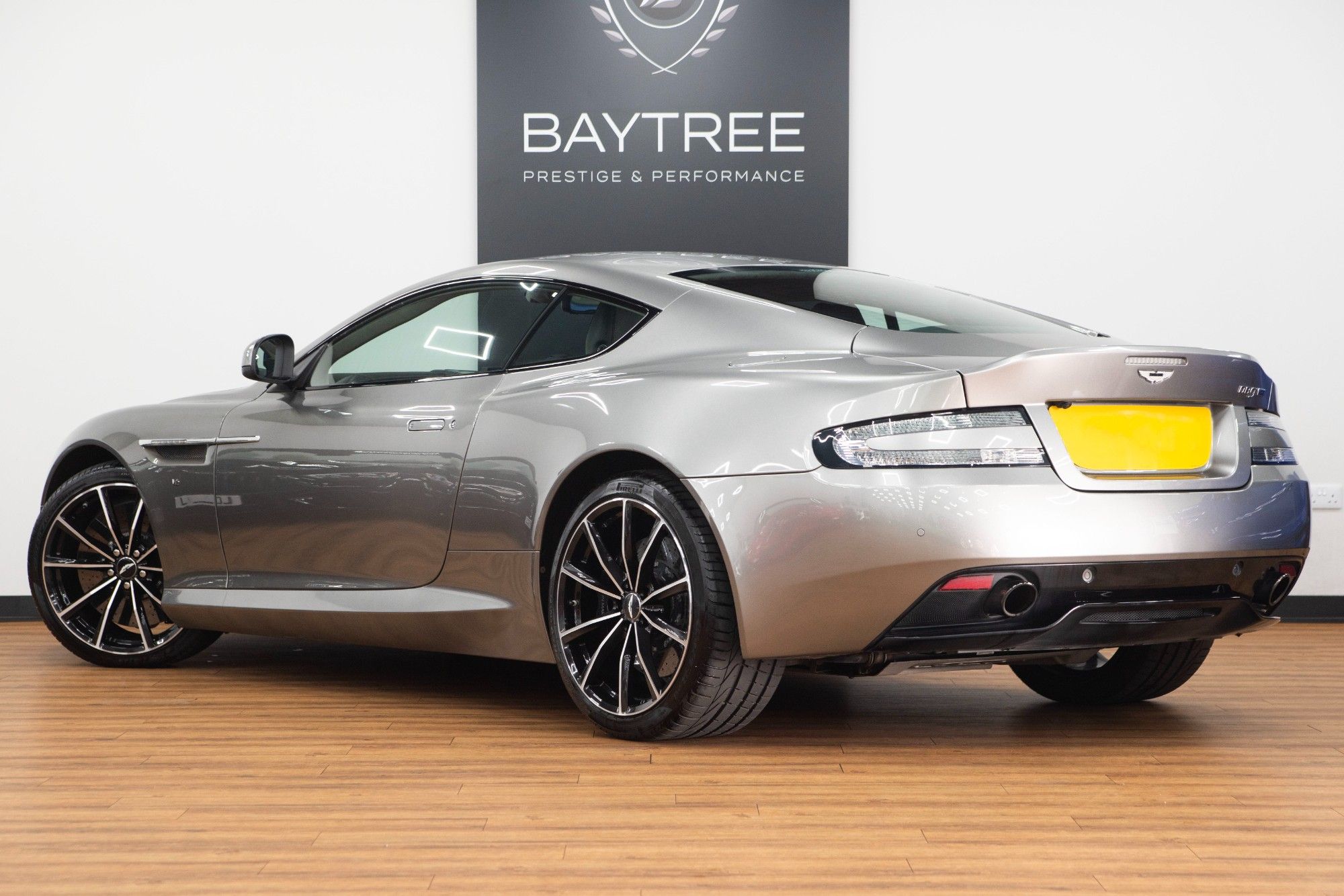 USED 2015 65 ASTON MARTIN DB9 5.9 V12 