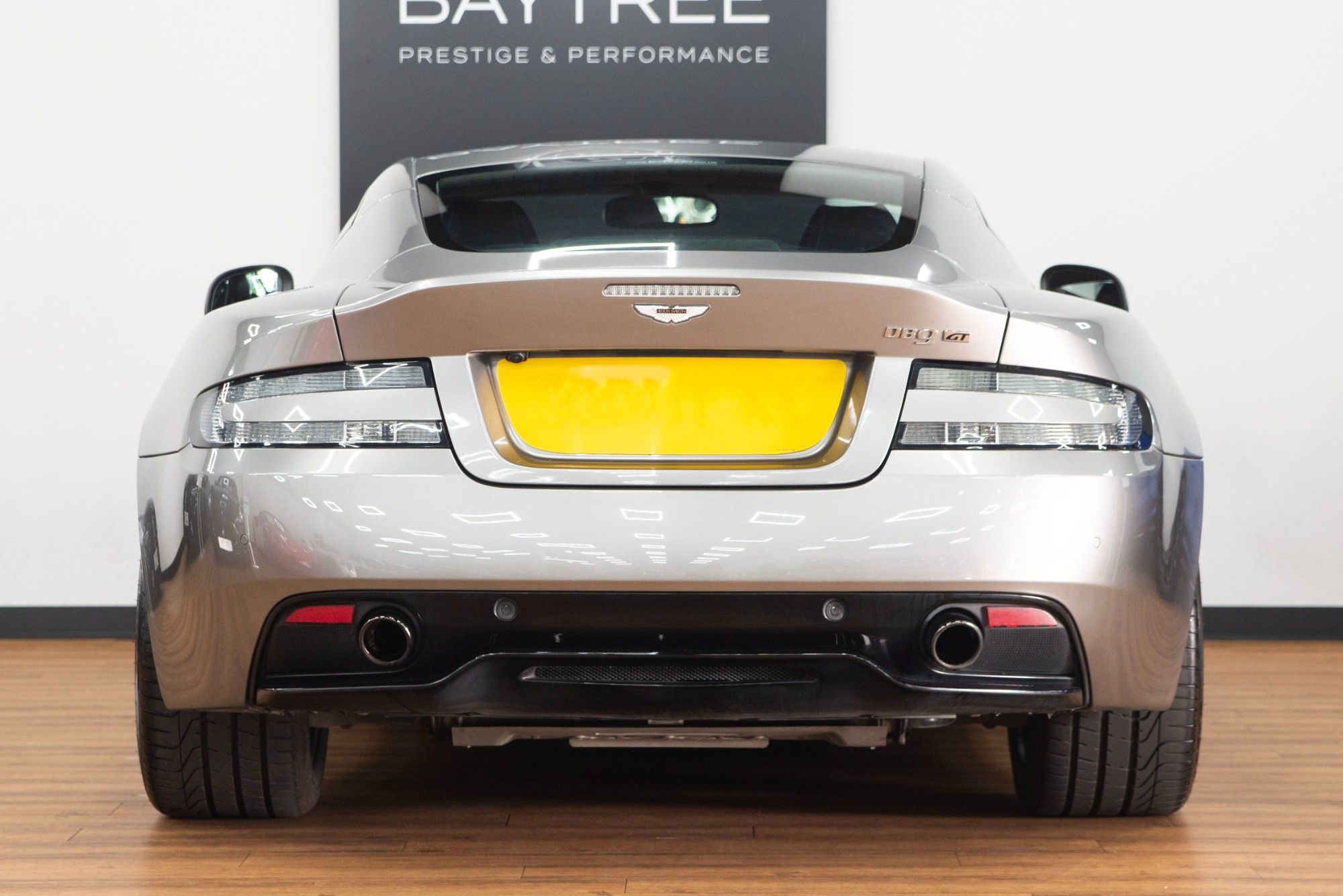 USED 2015 65 ASTON MARTIN DB9 5.9 V12 