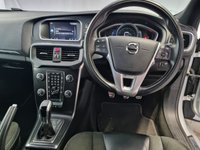 USED 2017 67 VOLVO V40 2.0 D3 R-DESIGN NAV PLUS 5d 148 BHP 6 months warranty