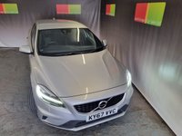 USED 2017 67 VOLVO V40 2.0 D3 R-DESIGN NAV PLUS 5d 148 BHP 6 months warranty