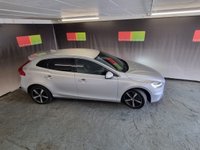 USED 2017 67 VOLVO V40 2.0 D3 R-DESIGN NAV PLUS 5d 148 BHP 6 months warranty