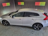 USED 2017 67 VOLVO V40 2.0 D3 R-DESIGN NAV PLUS 5d 148 BHP 6 months warranty
