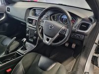 USED 2017 67 VOLVO V40 2.0 D3 R-DESIGN NAV PLUS 5d 148 BHP 6 months warranty