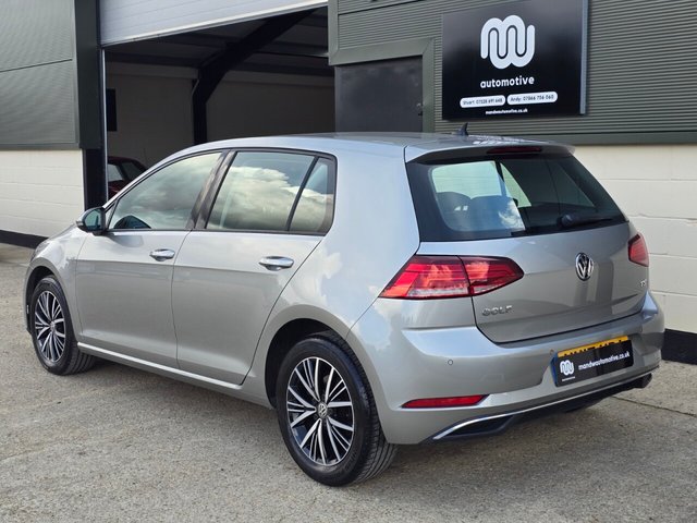 View our VOLKSWAGEN GOLF