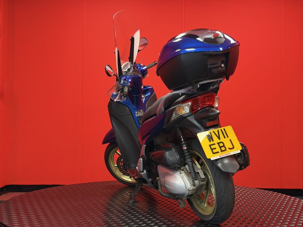 USED 2011 11 HONDA SH300i TRADE BIKES AT TRADE PRICES 6 SERVICE STAMPS