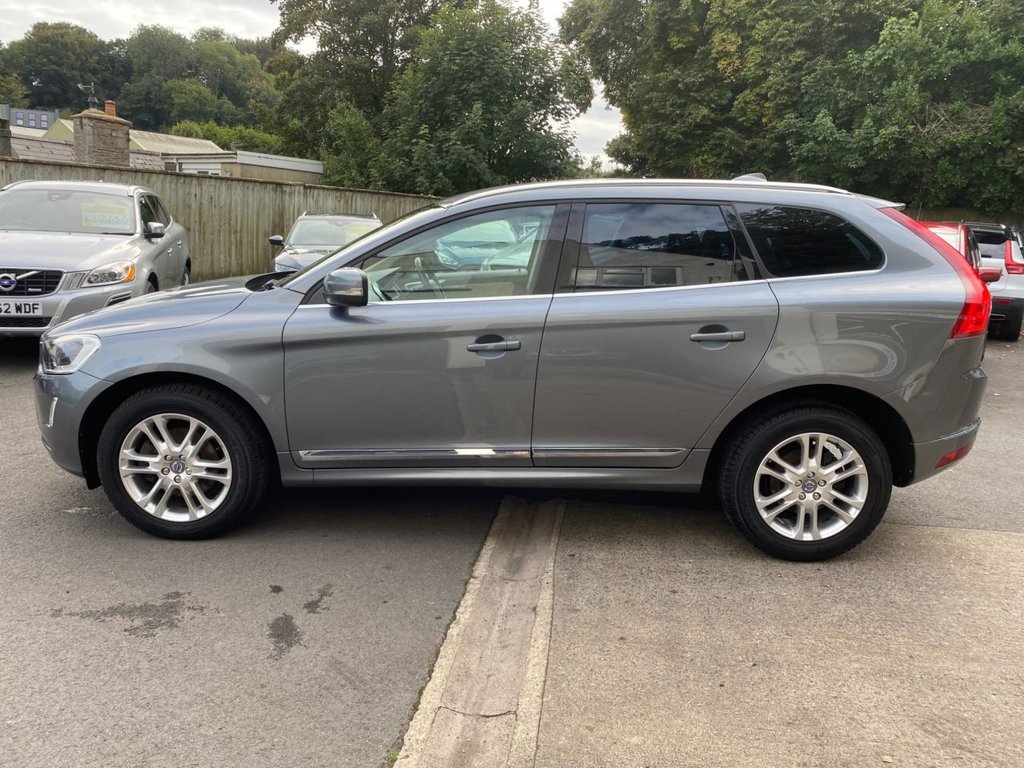 USED 2016 16 VOLVO XC60 2.4 D5 SE LUX NAV AWD 5d 217 BHP FULL SERVICE HISTORY
