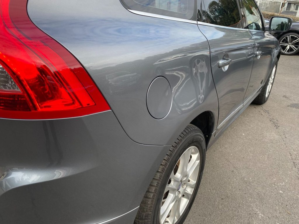 USED 2016 16 VOLVO XC60 2.4 D5 SE LUX NAV AWD 5d 217 BHP FULL SERVICE HISTORY