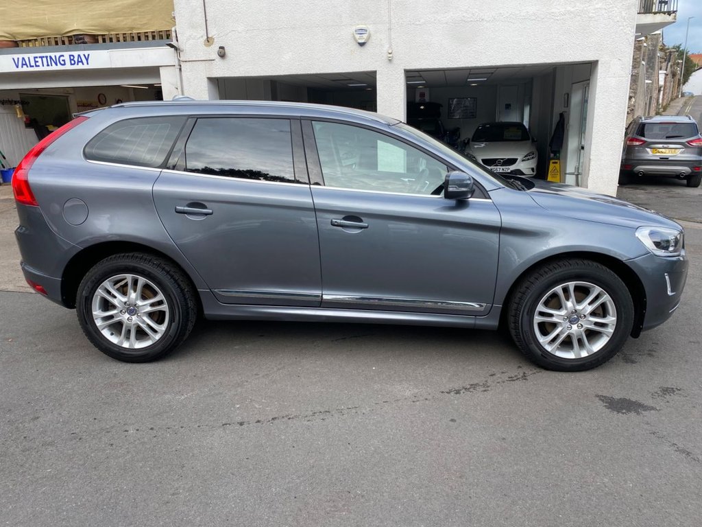 USED 2016 16 VOLVO XC60 2.4 D5 SE LUX NAV AWD 5d 217 BHP FULL SERVICE HISTORY