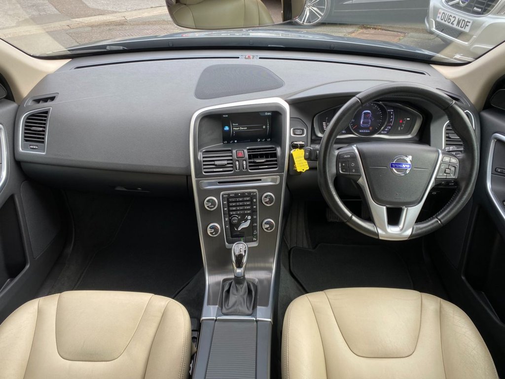 USED 2016 16 VOLVO XC60 2.4 D5 SE LUX NAV AWD 5d 217 BHP FULL SERVICE HISTORY
