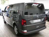 USED 2020 70 VOLKSWAGEN TRANSPORTER SHUTTLE 2.0 SHUTTLE SE TDI 5d 148 BHP LWB 8 SEATS SAT NAV REAR VIEW CAMERA CRUISE OCNTROL PARKING SENSORS AUTO FOLDING SIDE STEPS 1 OWNER EXCELLENT SERVICE HISTORY GENUINE LOW MILEAGE