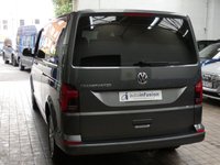 USED 2020 70 VOLKSWAGEN TRANSPORTER SHUTTLE 2.0 SHUTTLE SE TDI 5d 148 BHP LWB 8 SEATS SAT NAV REAR VIEW CAMERA CRUISE OCNTROL PARKING SENSORS AUTO FOLDING SIDE STEPS 1 OWNER EXCELLENT SERVICE HISTORY GENUINE LOW MILEAGE